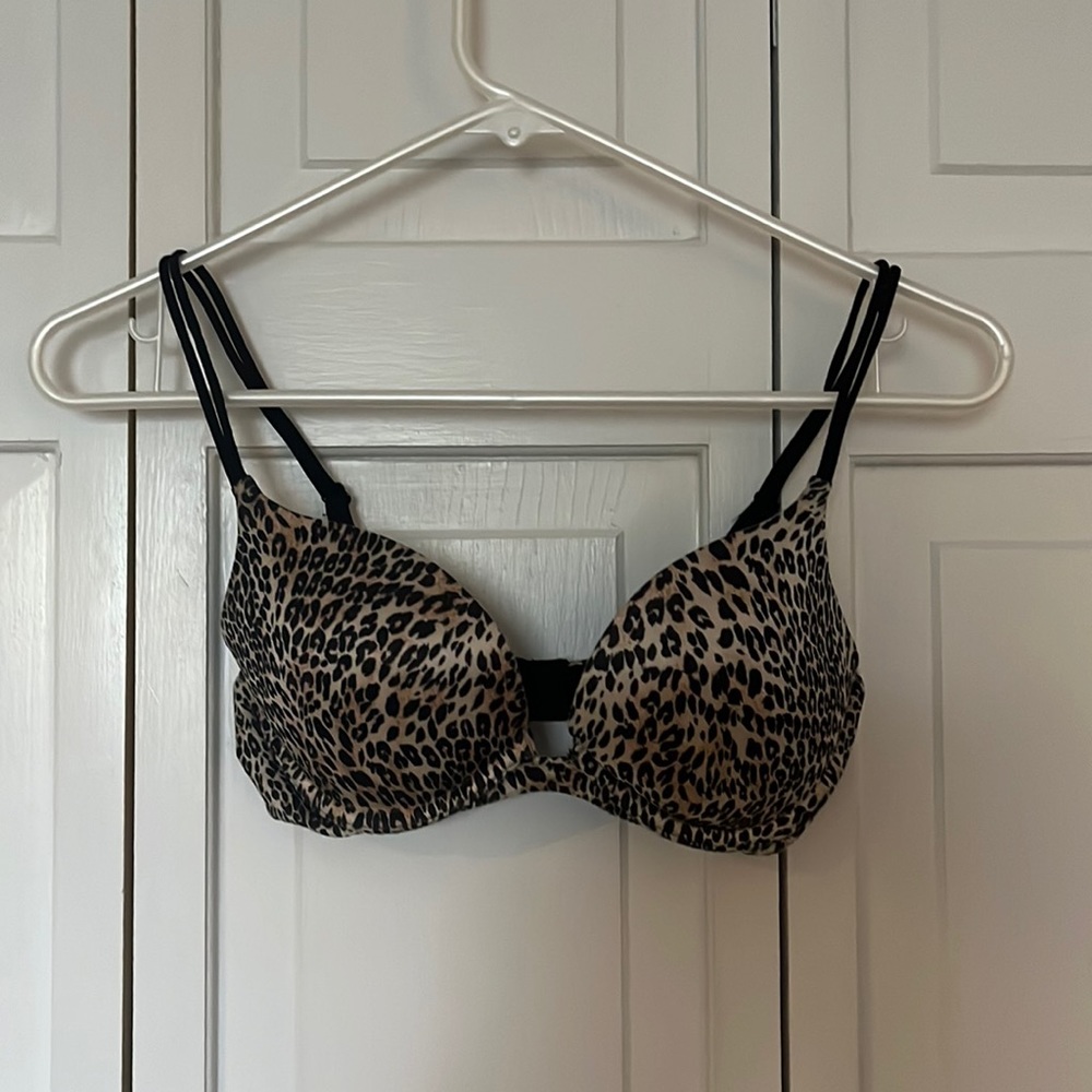 Victoria secret leopard print bra 32C